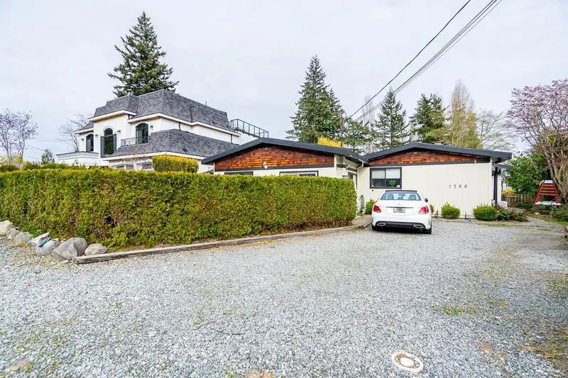1766 139 STREET - photo 4 of 17