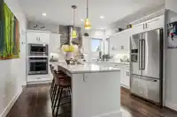 5522 MACLACHLAN PLACE - thumbnail 3