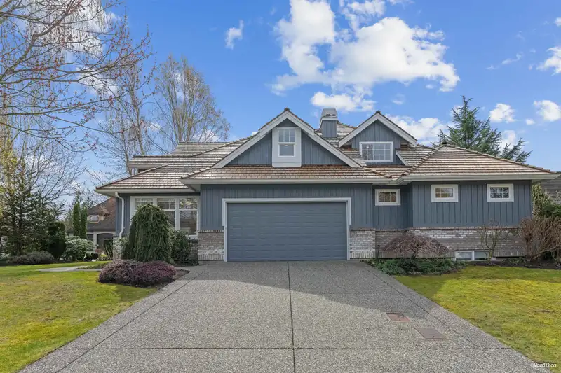 16330 LINCOLN WOODS COURT - photo 3 of 39