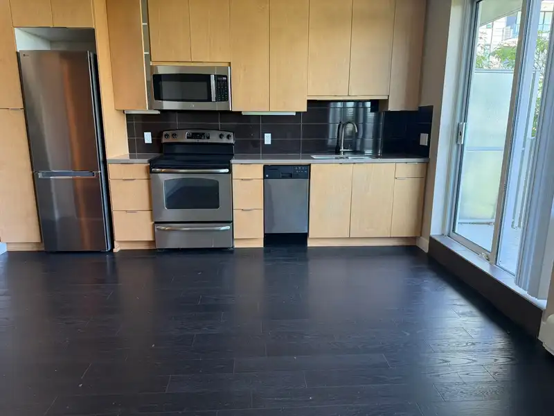 507 9025 HIGHLAND COURT - photo 4 of 13