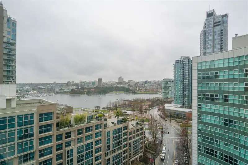 1404 1323 HOMER STREET - photo 2 of 29