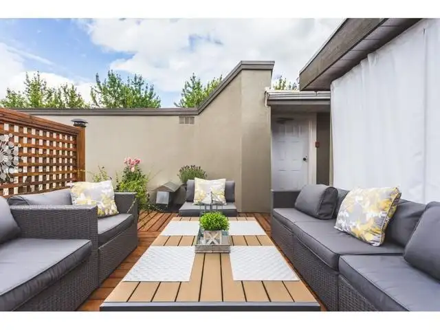 303 12088 66 AVENUE - photo 3 of 38