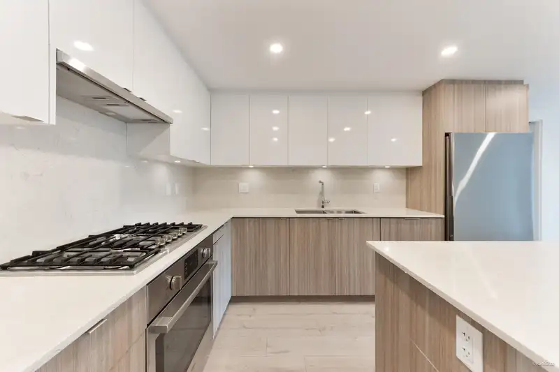 608 8428 PARK ROAD - photo 4 of 40