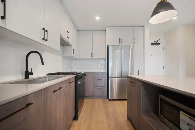 503 27215 ALDERGROVE TOWN CENTRE DRIVE - photo 3 of 30