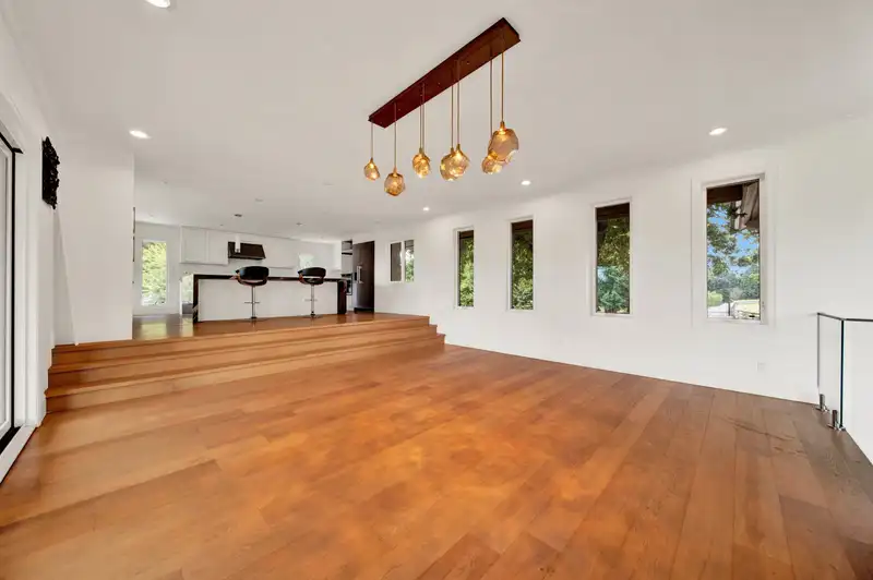 29399 MARSH MCCORMICK ROAD - photo 2 of 31