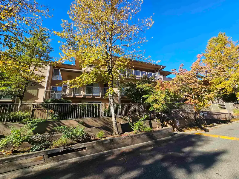 302 14980 101A AVENUE - photo 1 of 25