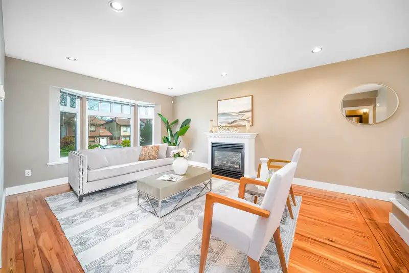 2862 W 22ND AVENUE - photo 4 of 14