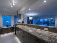 202 2440 HAYWOOD AVENUE - thumbnail 8