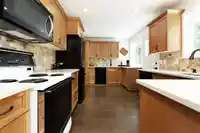 4561 UPLANDS DRIVE - thumbnail 9
