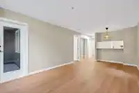 203 1190 EASTWOOD STREET - thumbnail 13