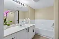 203 1190 EASTWOOD STREET - thumbnail 20