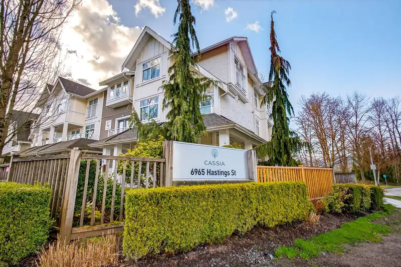8 6965 HASTINGS STREET - photo 1 of 27