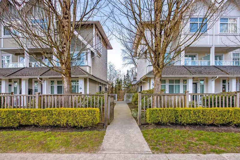 8 6965 HASTINGS STREET - photo 2 of 27