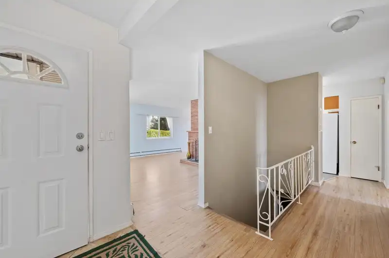 320 WALKER STREET - photo 2 of 31