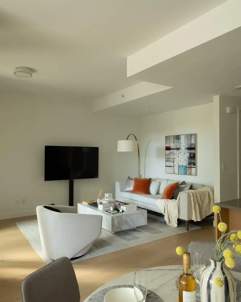 1577 W 57TH AVENUE - photo 4 of 40