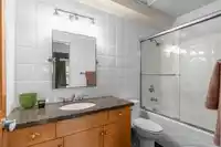 2 1116 BUTE STREET - thumbnail 14