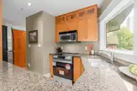 2 1116 BUTE STREET - thumbnail 9