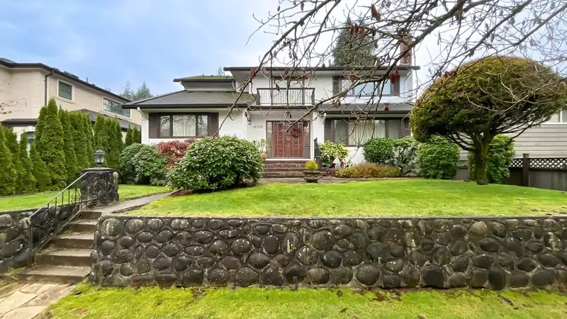 4680 W 15TH AVENUE - photo 2 of 40