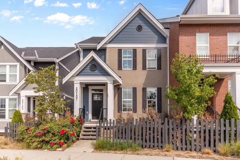 20157 83 AVENUE - photo 1 of 25