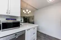 3132 LONSDALE AVENUE - thumbnail 12