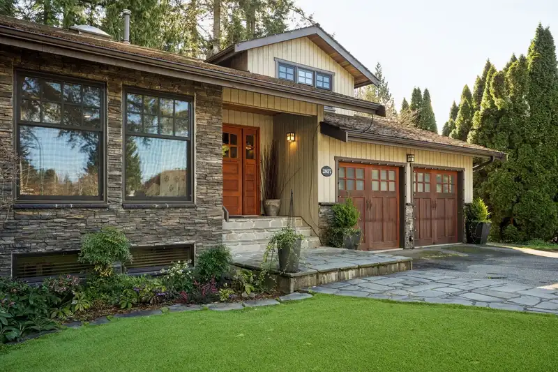 2857 VIOLET STREET - photo 3 of 32