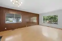 1016 E 18TH AVENUE - thumbnail 2