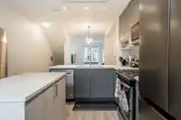 2 9718 161A STREET - thumbnail 8