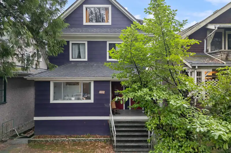 1437 E 10TH AVENUE - photo 1 of 5