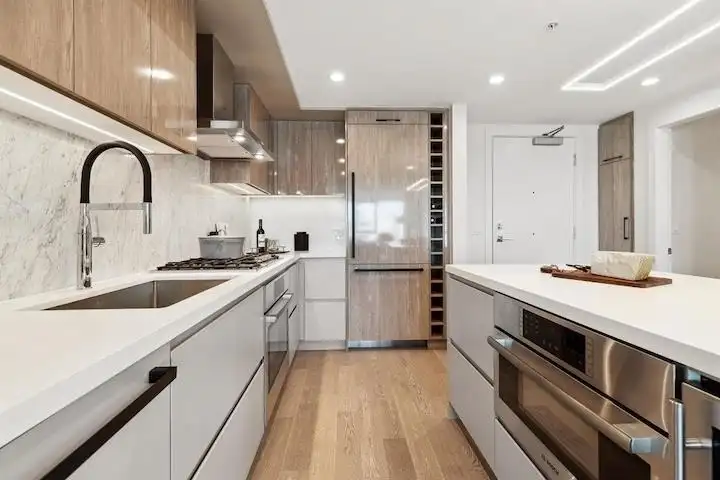 711 1526 FINLAY STREET - photo 4 of 20
