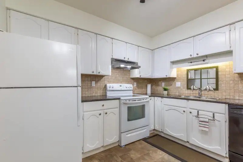 118 2277 MCCALLUM ROAD - photo 4 of 28