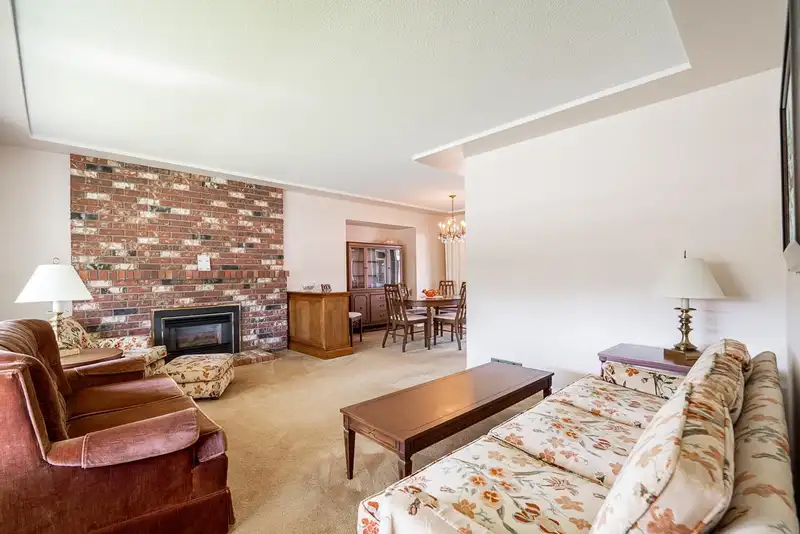 4533 VENABLES STREET - photo 4 of 33