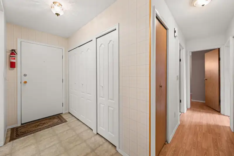 238 27111 0 AVENUE - photo 2 of 35