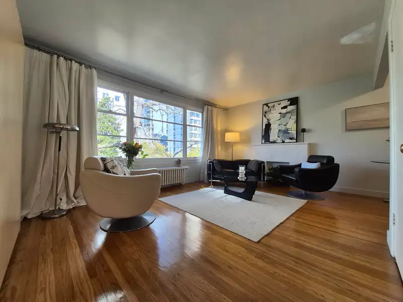 303 1565 BURNABY STREET - photo 4 of 26