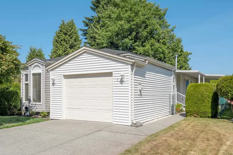 7 2345 CRANLEY DRIVE - photo 1 of 40