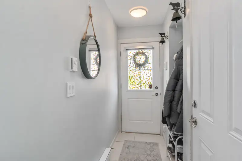 87 688 EDGAR AVENUE - photo 4 of 32