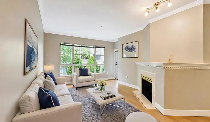 211 2985 PRINCESS CRESCENT - photo 4 of 30