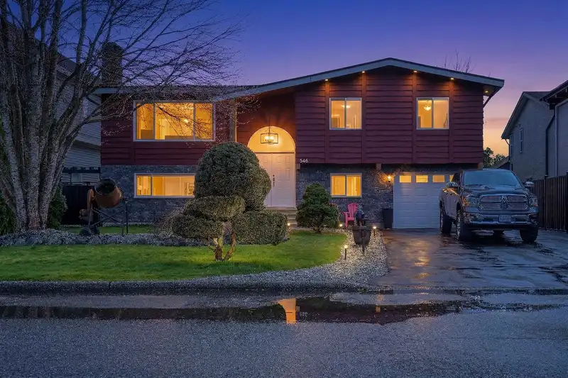 846 WRIGHT AVENUE - photo 2 of 40