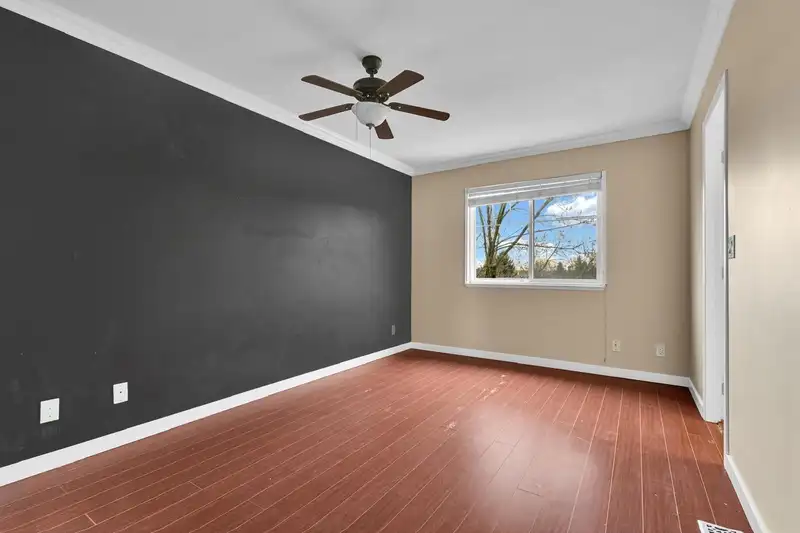 55 8888 151 STREET - photo 3 of 28
