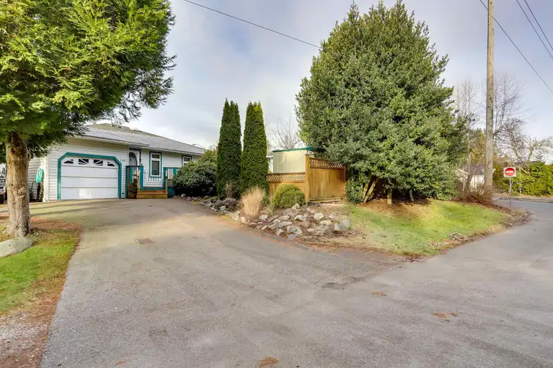 1881 160 STREET - photo 1 of 27