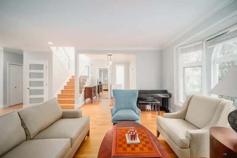 2726 W 42ND AVENUE - photo 2 of 30