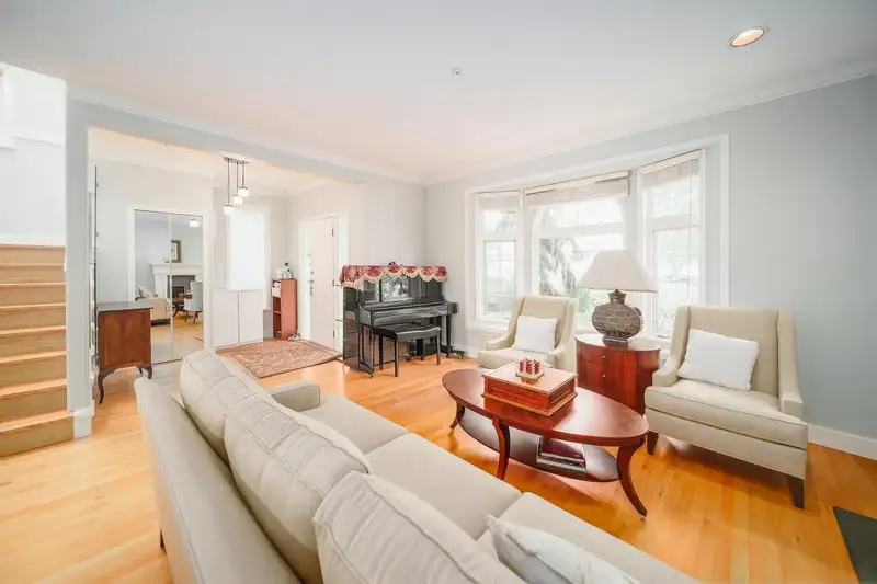 2726 W 42ND AVENUE - photo 3 of 30