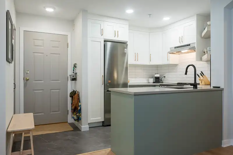 106 22025 48 AVENUE - photo 2 of 39