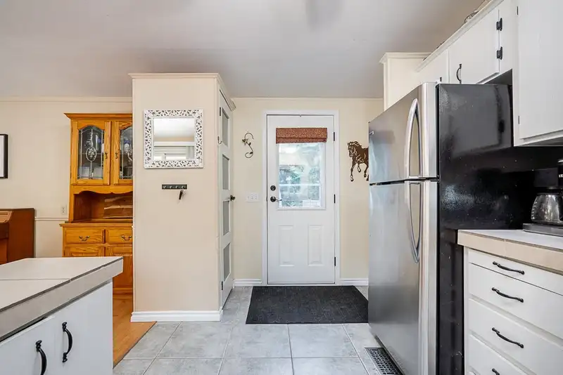 43699 OHMAN ROAD - photo 3 of 37