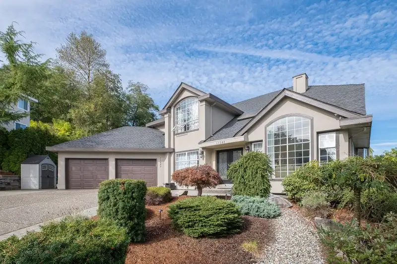 11287 159A STREET - photo 1 of 40