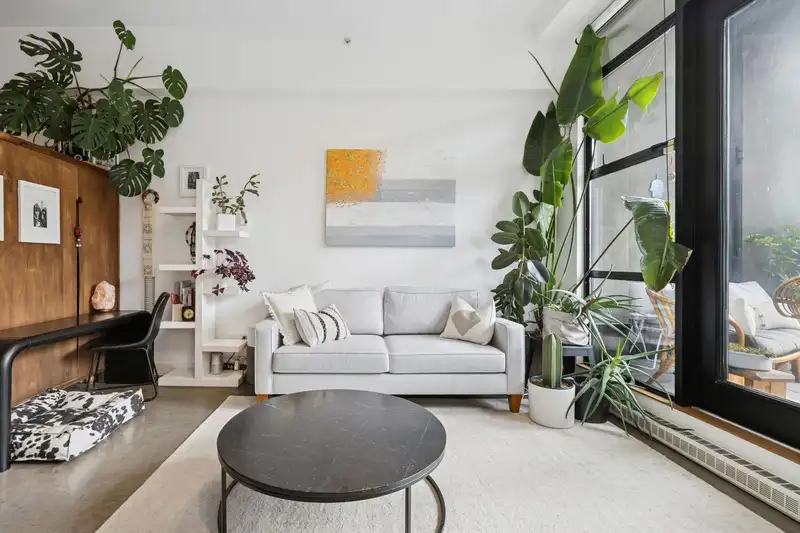 10 2156 W 12TH AVENUE - photo 3 of 30