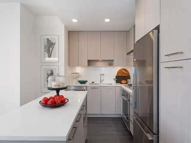 3108 518 CLARKE ROAD - photo 4 of 22