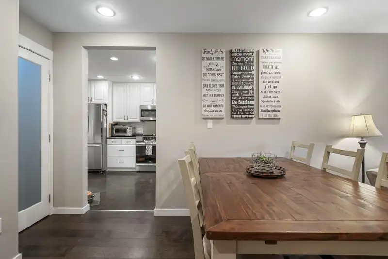 13 20155 50 AVENUE - photo 4 of 31