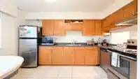 117 9700 GLENACRES DRIVE - thumbnail 6