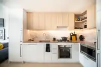 201 6468 WILLINGDON AVENUE - thumbnail 5