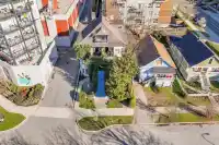 160 E 10TH STREET - thumbnail 2